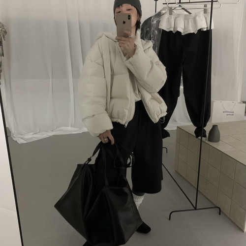 云朵小众设计经典设计感舒适连帽拉链拼接保暖羽绒服外套8002 - 图2