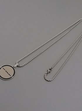 一页出品！嘻哈潮牌项链钛钢搞怪表情圆牌男女情侣百搭字母毛衣链