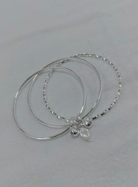 一页出品！送礼物小众设计年轻款简约时尚百搭通勤手镯女气质奢华