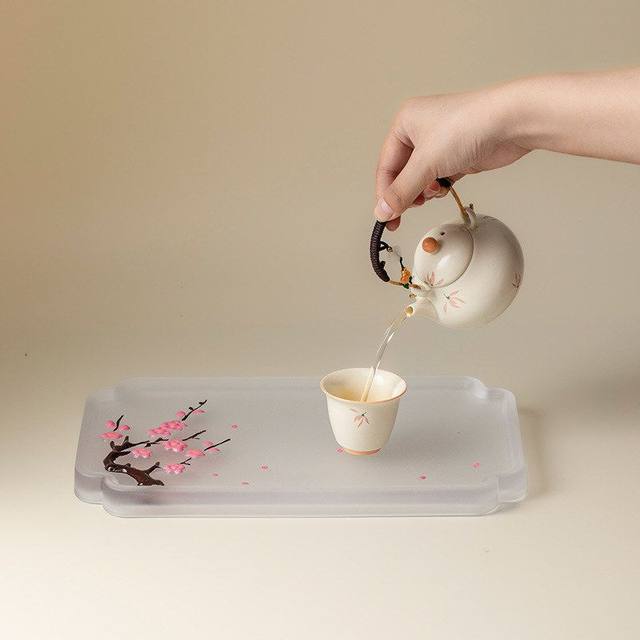 Liuyunlicai hand-painted plum blossom glass tea tray household small dry bubble tray Chinese simple tea table tea set heat insulation tray