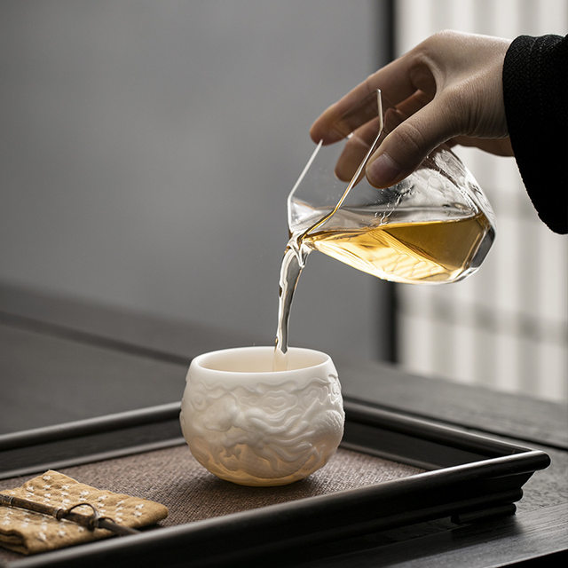 High-end ice suet jade Kung Fu tea cup master cup single cup men's tea cup white porcelain ceramic cup for gift giving