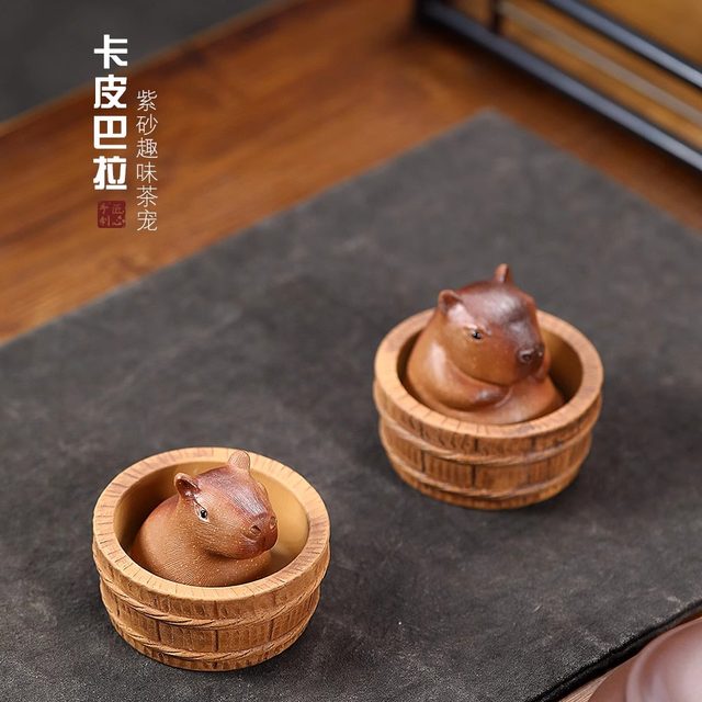 Purely handmade creative purple clay tea pet capybara small ornaments Capibara cute boutique can grow tea set tea tray desktop