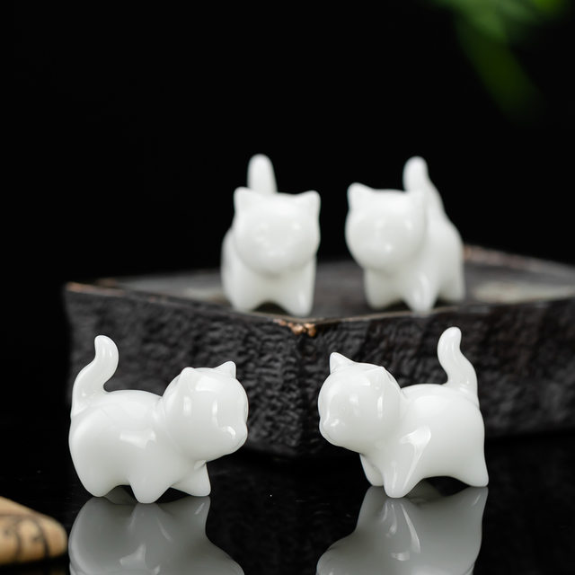 Ice jade ceramic lucky cat tea pet ornaments kitten high-end boutique can be raised tea set tea tray desktop decoration