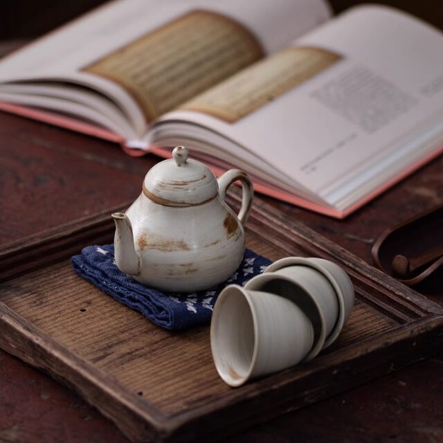 Wabi-sabi style handmade ceramic covered bowl teapot teacup single cup personal special tea brewing kung fu tea set