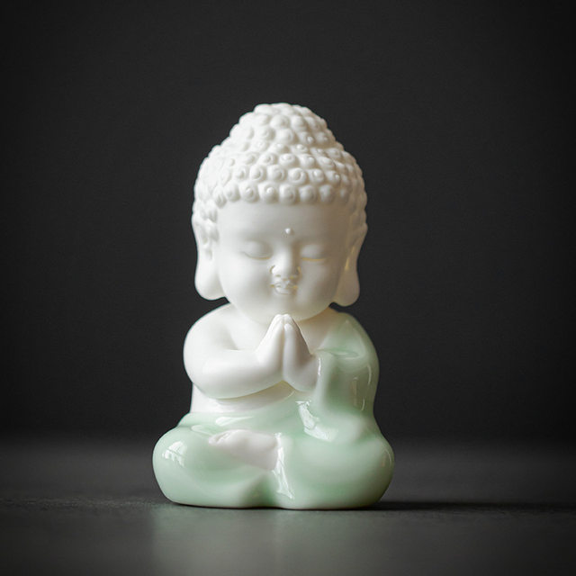 Chinese Zen ceramic Tathagata, Guanyin, Three Saints, Buddha statues, creative small ornaments, tea room, tea pets, tea table, car decorations