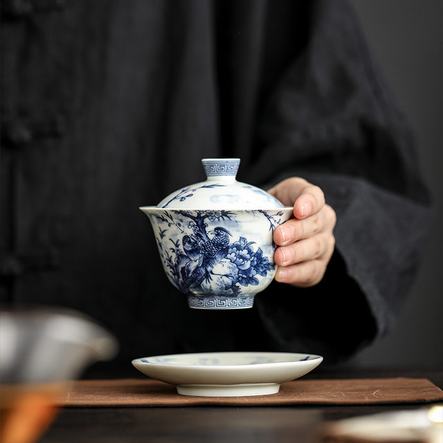 Blue and white porcelain antique three-capacity bowl tea cup personal special tea bowl large high-end household kung fu tea set