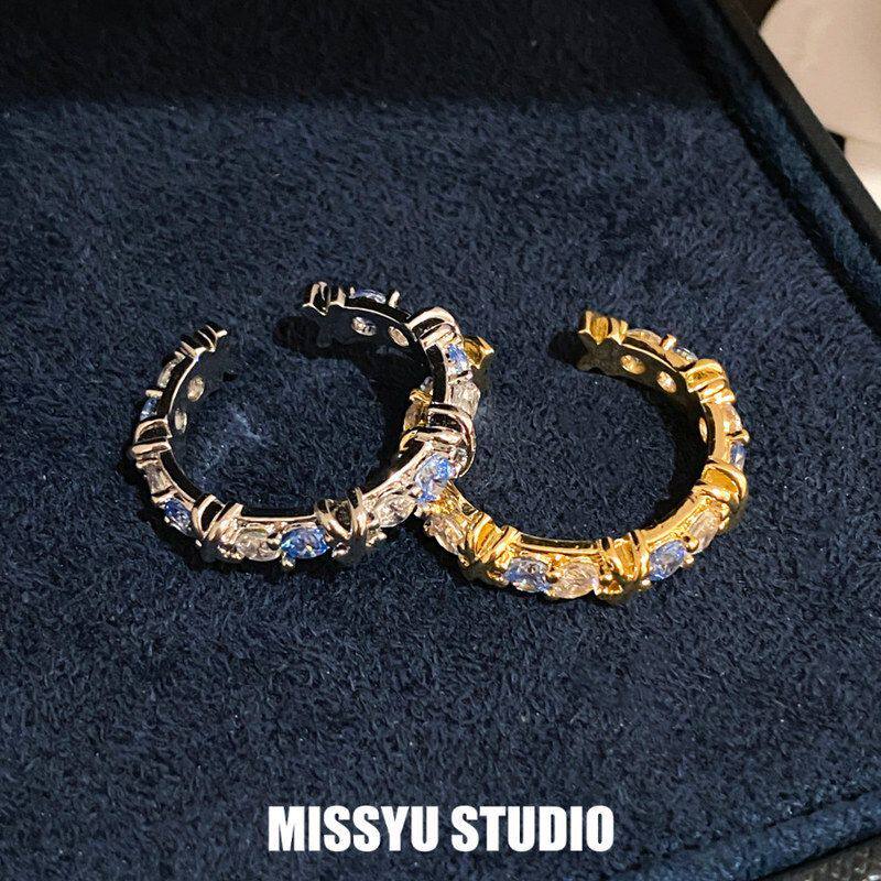 Zircon has a high-end feel! Open ring, light and luxurious hand jewelry