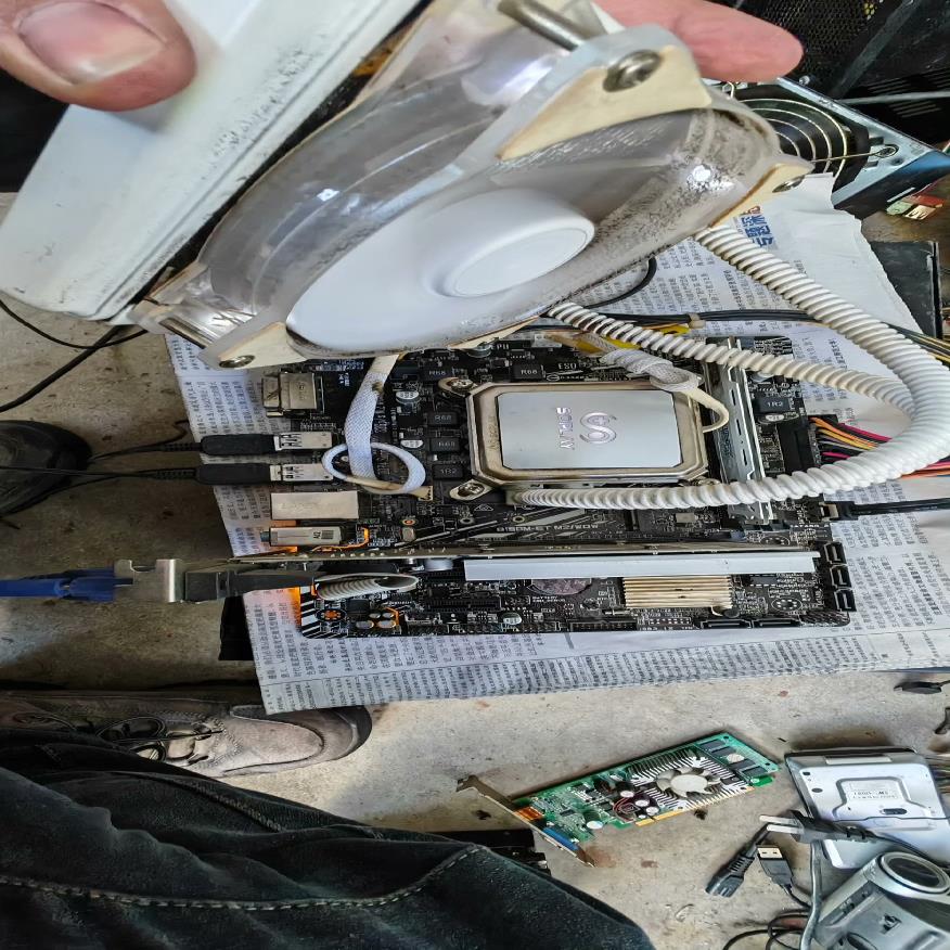 [德峰]华硕B150M-ET+i7-6700 8G内存条 水冷。 - 图0