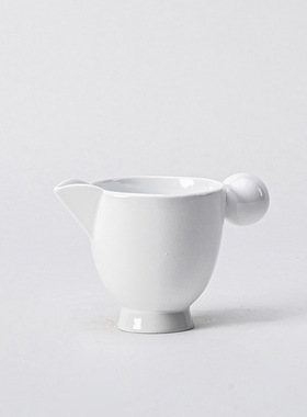 树脂小茶杯茶具套装 白色汁斗杯家居用品 Q样板间橱柜陶瓷摆件