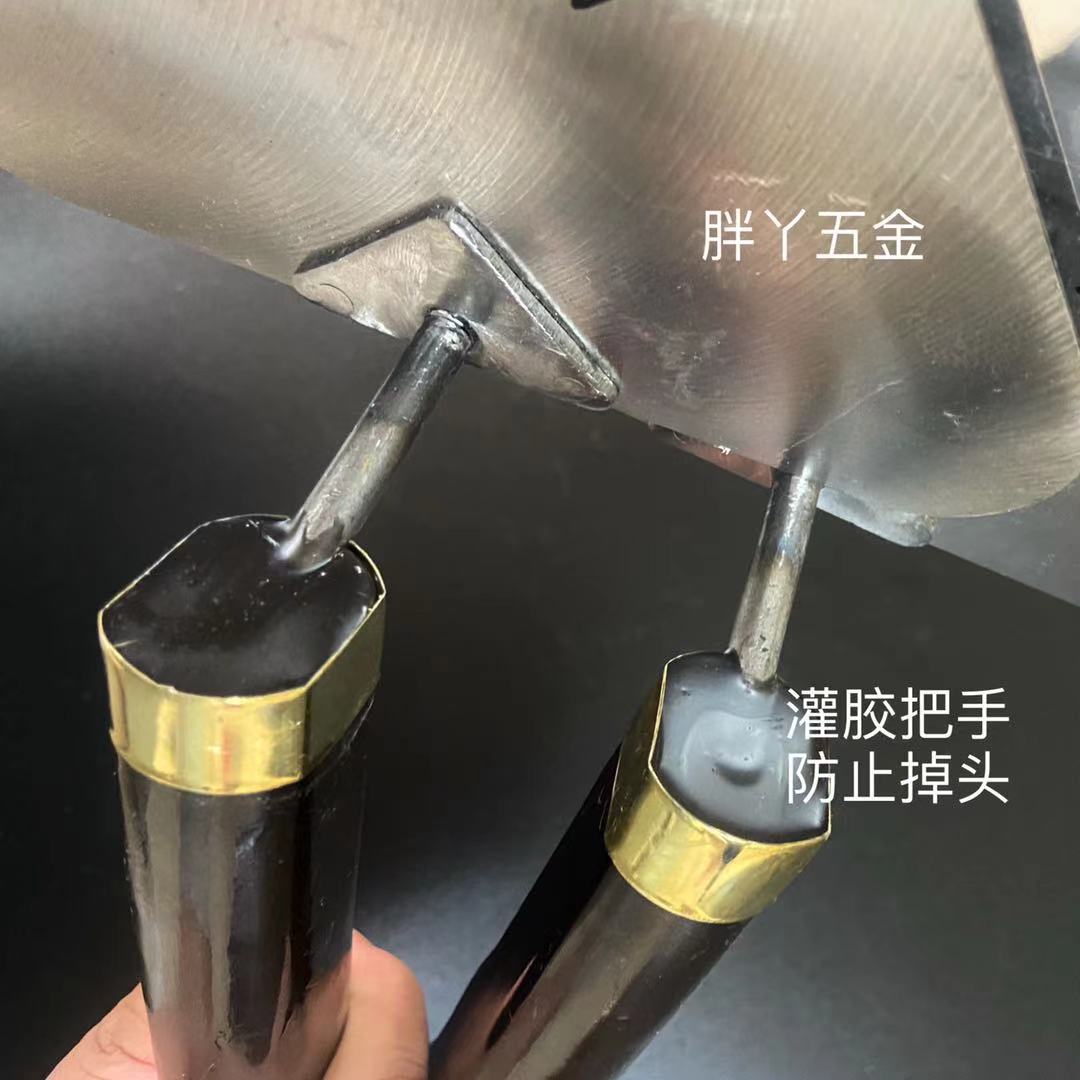 桃铲三角铲手工大铲东北三角铲轻型大铲桃铲砌砖铲木把铲瓦工工具 - 图1