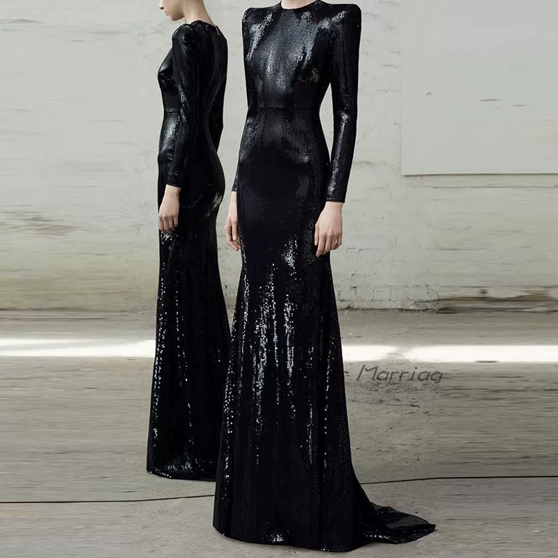 Elite fitted evening dress