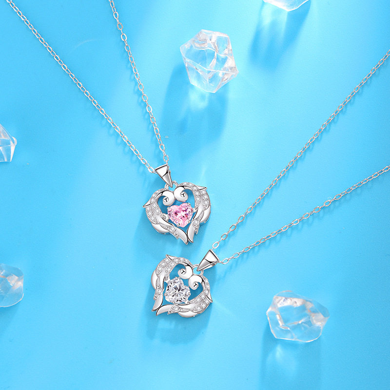 守护之翼灵动项链S925纯银粉钻吊坠天使翅膀爱心锁骨链七夕节礼物