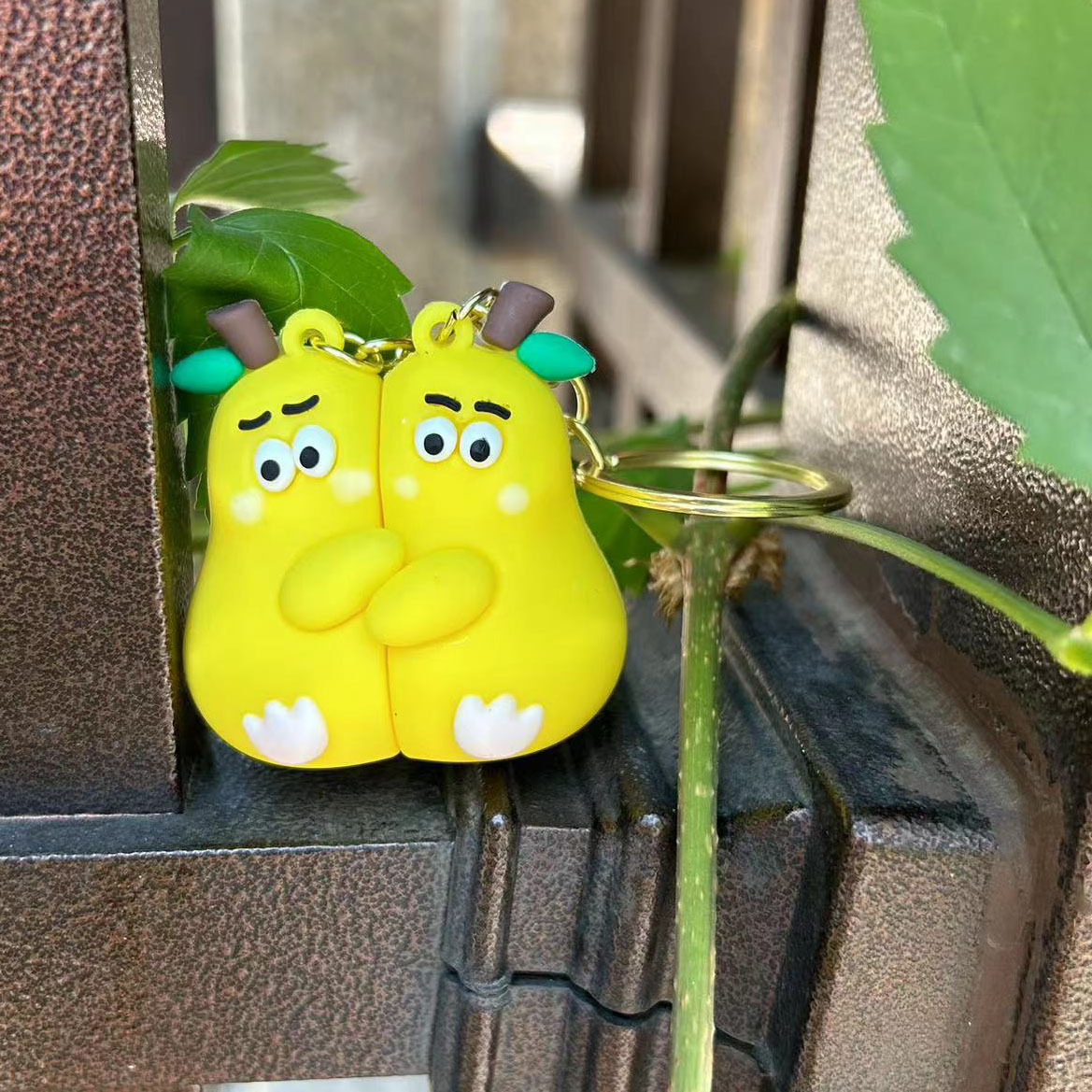 抖音同款学生情侣礼物情人节永不分离桌礼品钥匙扣挂件不梨不弃