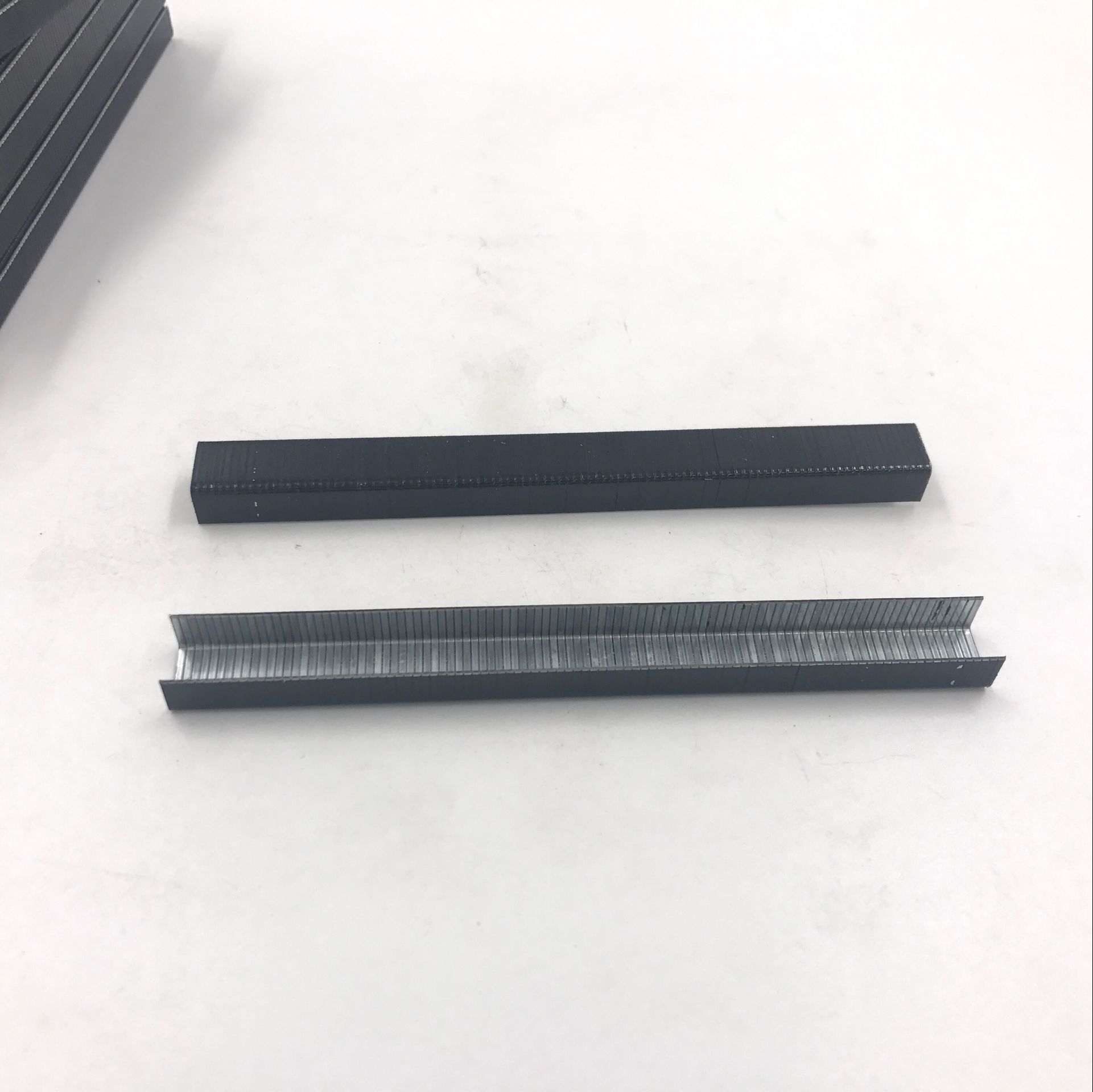 气动枪钉码钉黑色门型码钉座椅码钉马钉U型钉木工家具1010J1013J - 图1