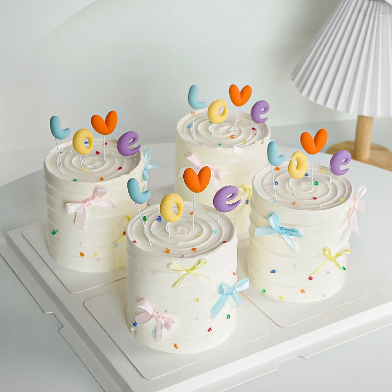 七夕情人节简约ins风蝴蝶结丝带蛋糕装饰彩色love情侣告白插件