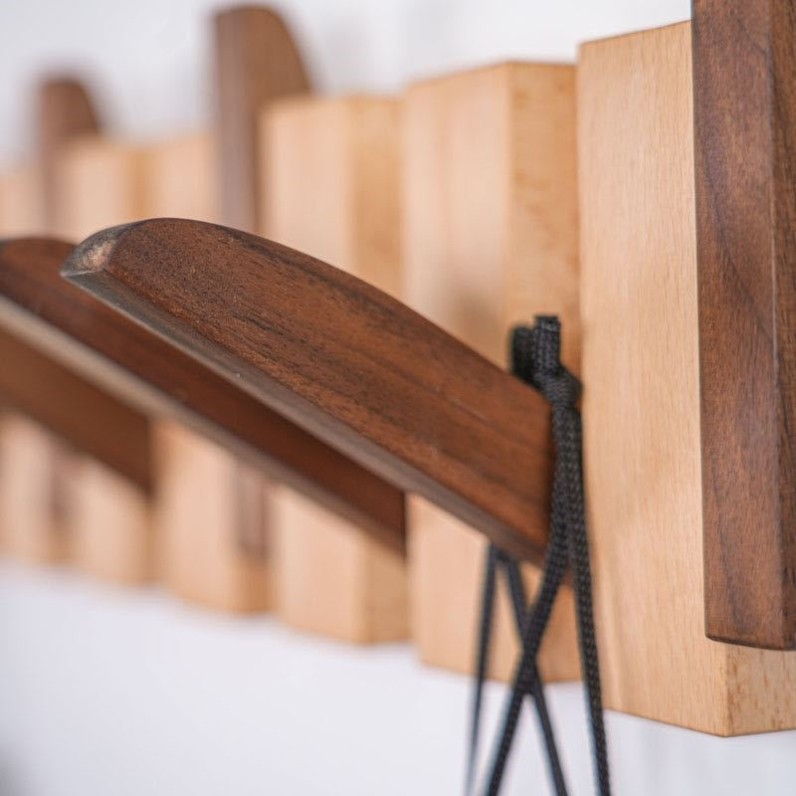 实木挂衣架衣服挂挂墙仿钢琴键挂壁衣架入户门玄关墙面木色衣帽架,淘宝优惠券,粉丝福利购,淘宝优惠卷