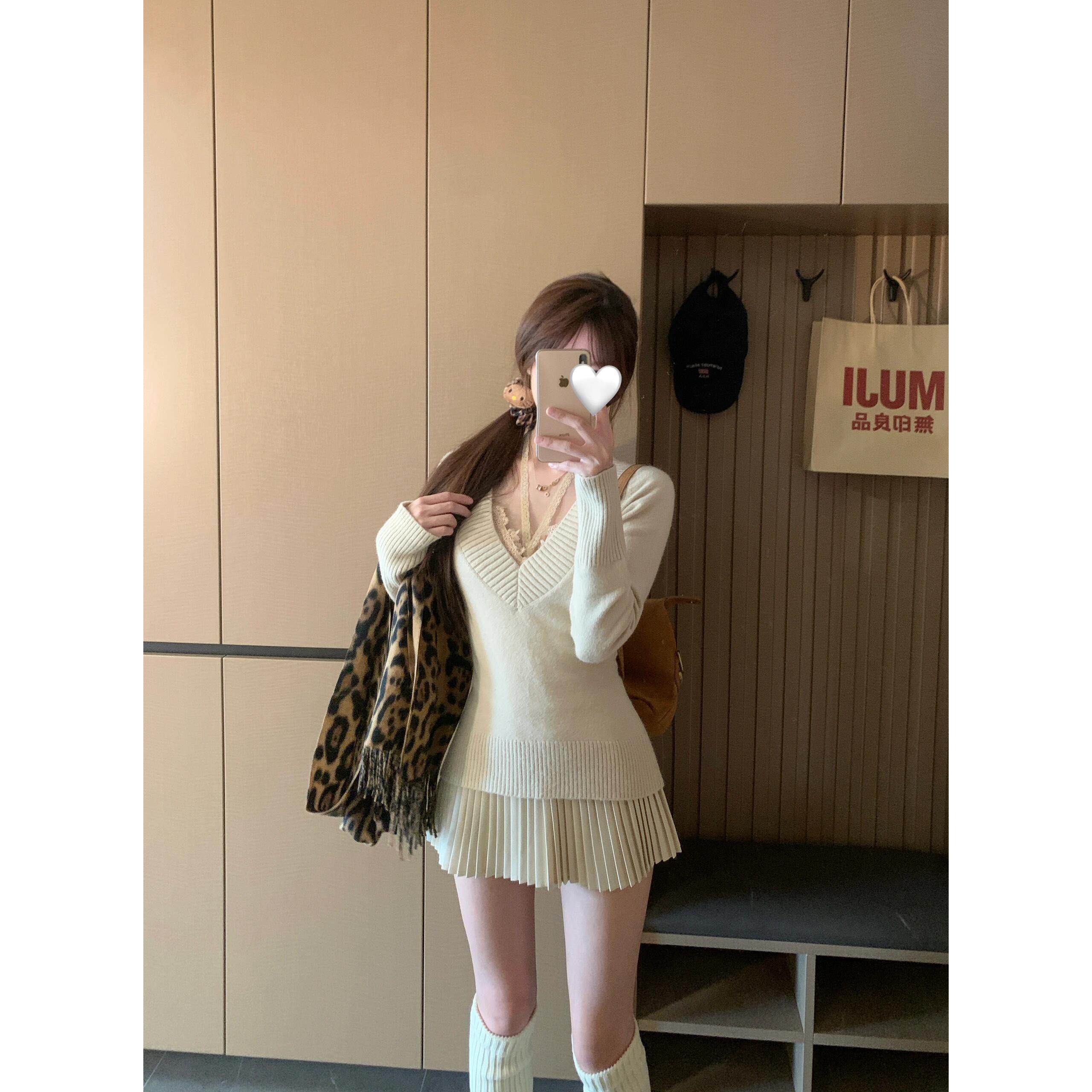 秋冬新款辣妹气质V领修身针织毛衣蕾丝吊带背心高腰半身裙两件套,淘宝优惠券,粉丝福利购,淘宝优惠卷