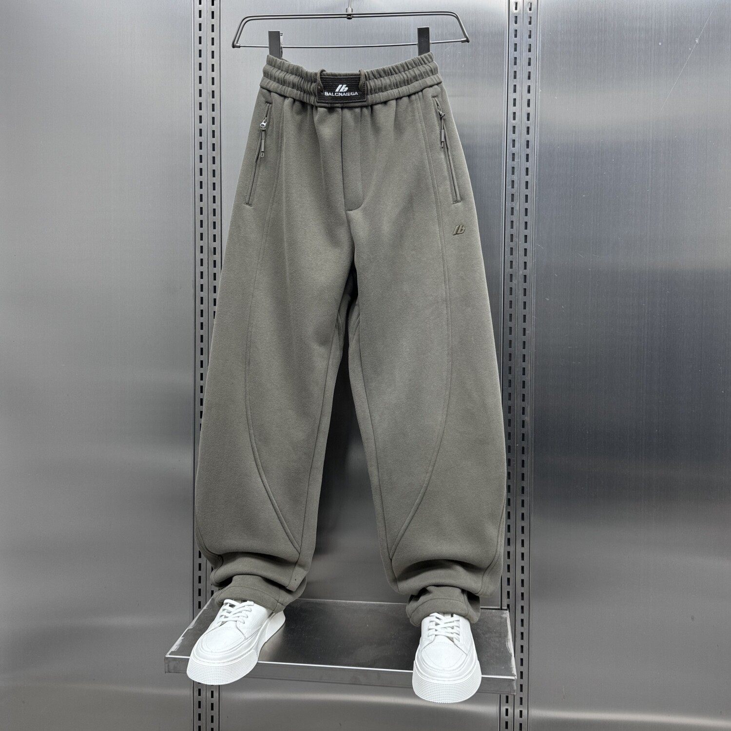 Home Daily 一眼相中的款~怒推！秋冬痞帅运动休闲哈伦弯刀裤男潮,淘宝优惠券,粉丝福利购,淘宝优惠卷