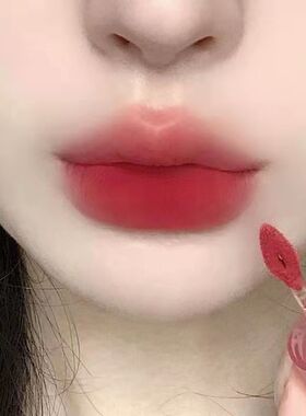 心动暴击草莓熊唇釉不掉色不沾杯哑光雾面丝绒显白口红学生党素颜