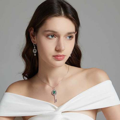 leqiyuan祖母绿钥匙项链女纯银法式吊坠轻奢高级感设计风大气百搭 - 图2