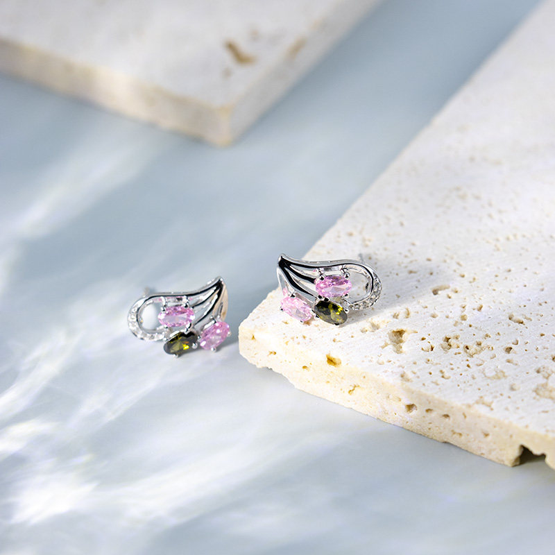 leqiyuan橄榄绿粉钻耳钉女轻奢小众法式原创设计感耳饰,淘宝优惠券,粉丝福利购,淘宝优惠卷