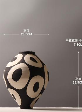设计师侘寂风陶瓷花瓶瓶口拼色插花装饰民宿软装创意手捏手绘摆件