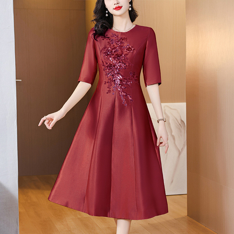 喜婆婆婚宴装礼服裙2023秋季新款年轻妈妈装时尚气质绣花连衣裙 - 图0