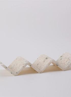 大千新品现代创意树脂抽象工艺品设计师家用样板间果盘红酒架摆件