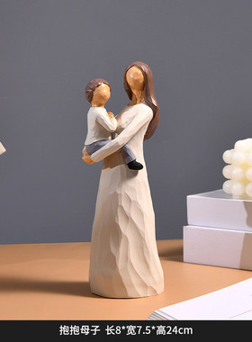 家人轻奢摆件北欧高级感人物家居客厅装饰酒柜创意树脂摆件工艺品