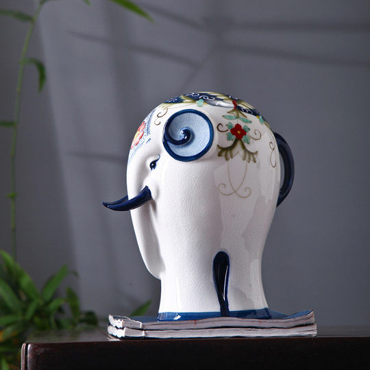 Reunion Elephant Ceramic Crafts Animals Chinese Home Warming Gift Creative TV Cabinet Blue and White Porcelain Wine Cabinet