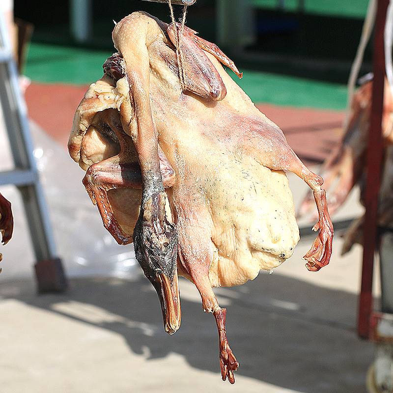 三十铺板鸭安徽特产腊鸭农家土麻鸭手工风干咸鸭整只腊味六安咸货