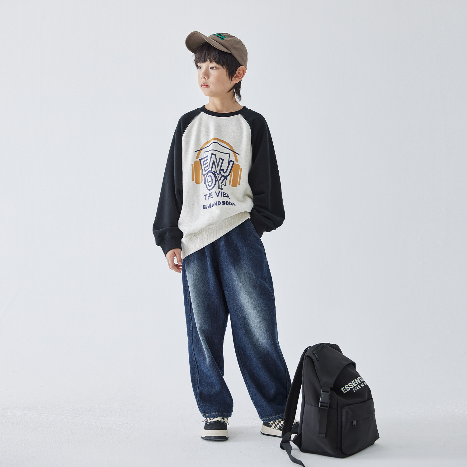 蓝汽水2025秋季新款卫衣男童撞色插肩亲子装字母印花拉绒面料上衣,淘宝优惠券,粉丝福利购,淘宝优惠卷