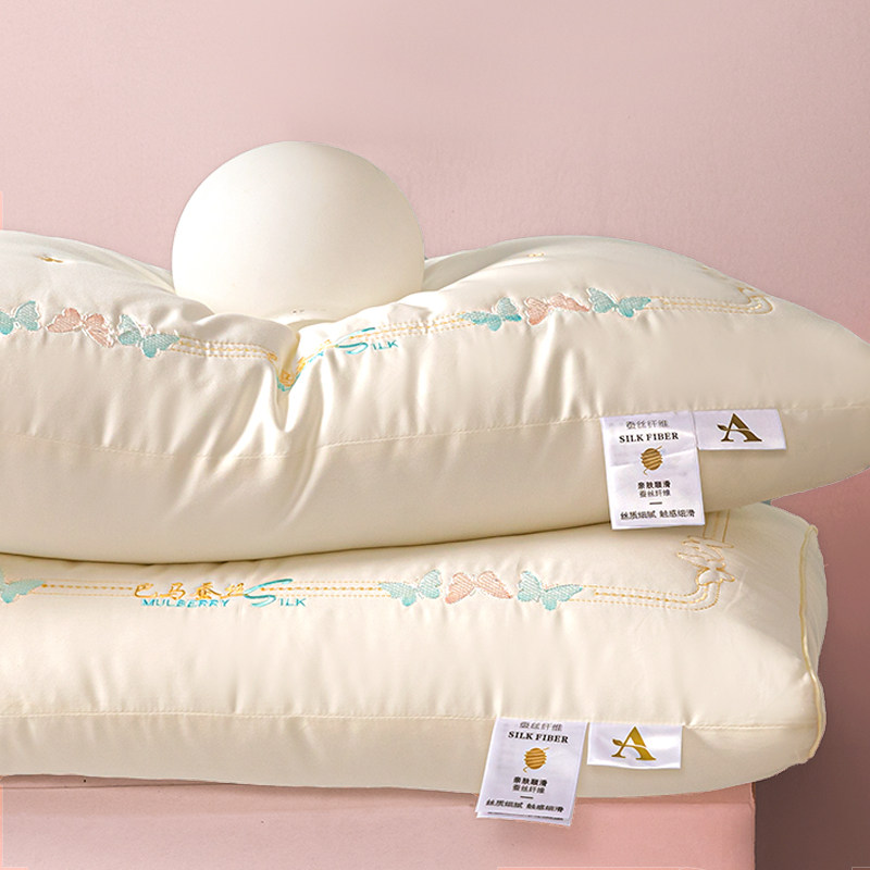  拉夏贝尔家纺枕头/枕芯