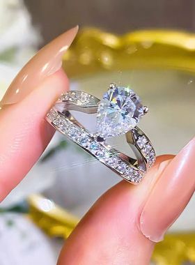 莫桑石满钻2克拉水滴公主戒指