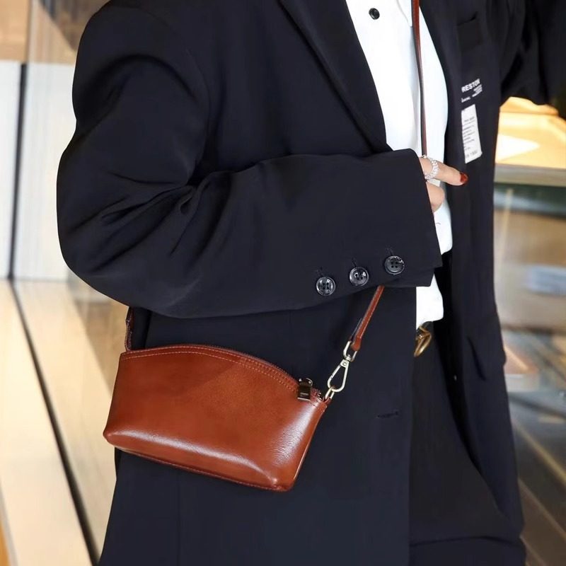 秋冬款复古真皮质感手拿包散步大容量贝壳零钱包便捷手拎包手机包,淘宝优惠券,粉丝福利购,淘宝优惠卷