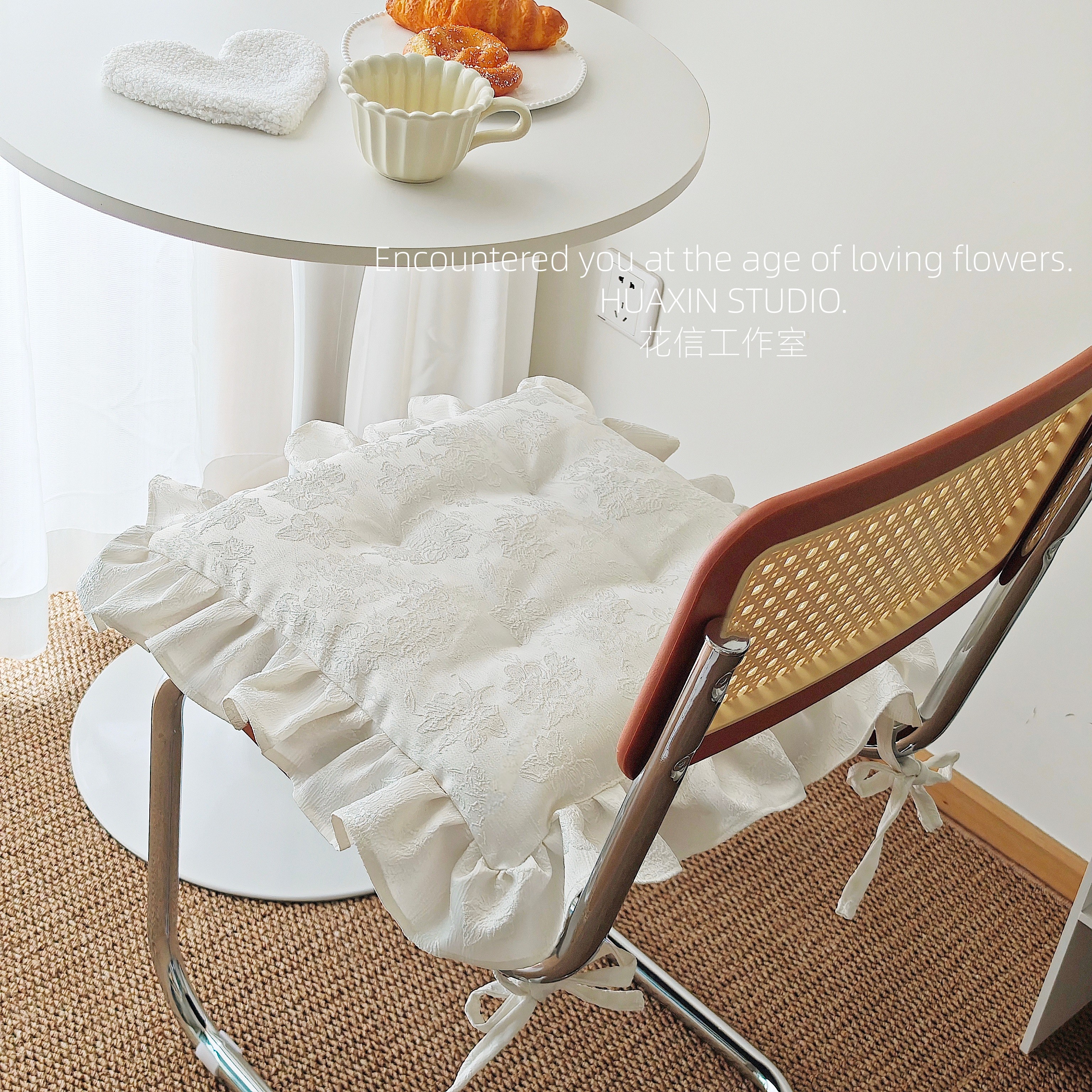 法式宫廷风椅垫宿舍办公室家用柔软厚实坐垫户外露营荷花边座椅垫