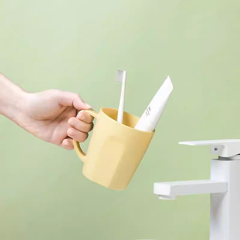 茶花漱口杯家用塑料刷牙杯洗漱杯子简约便携牙缸杯情侣儿童牙刷杯 - 图0