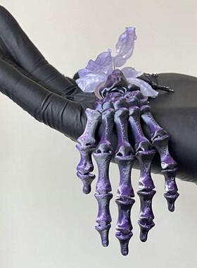 骷髅小手|亡灵腐核 哥特亚比挂件2026年新款小众时尚夸张吊坠饰品