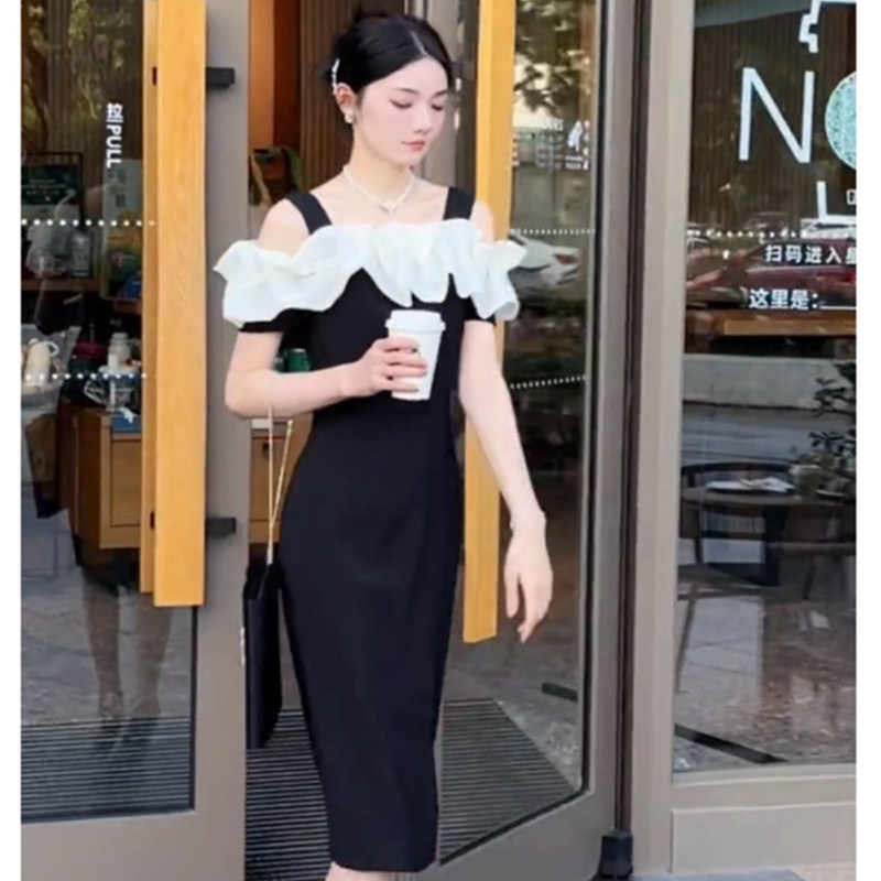 一字肩法式连衣裙女网纱性感荷叶边拼接小黑裙气质收腰显瘦鱼尾裙
