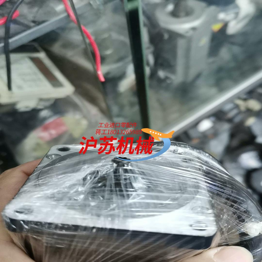 PK564AE-N36的电机，轴是带牙的。DGM130R-A - 图1