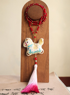 红色马年璎珞新中式毛绒小马挂件毛衣链挂饰新年马面裙项链配饰品