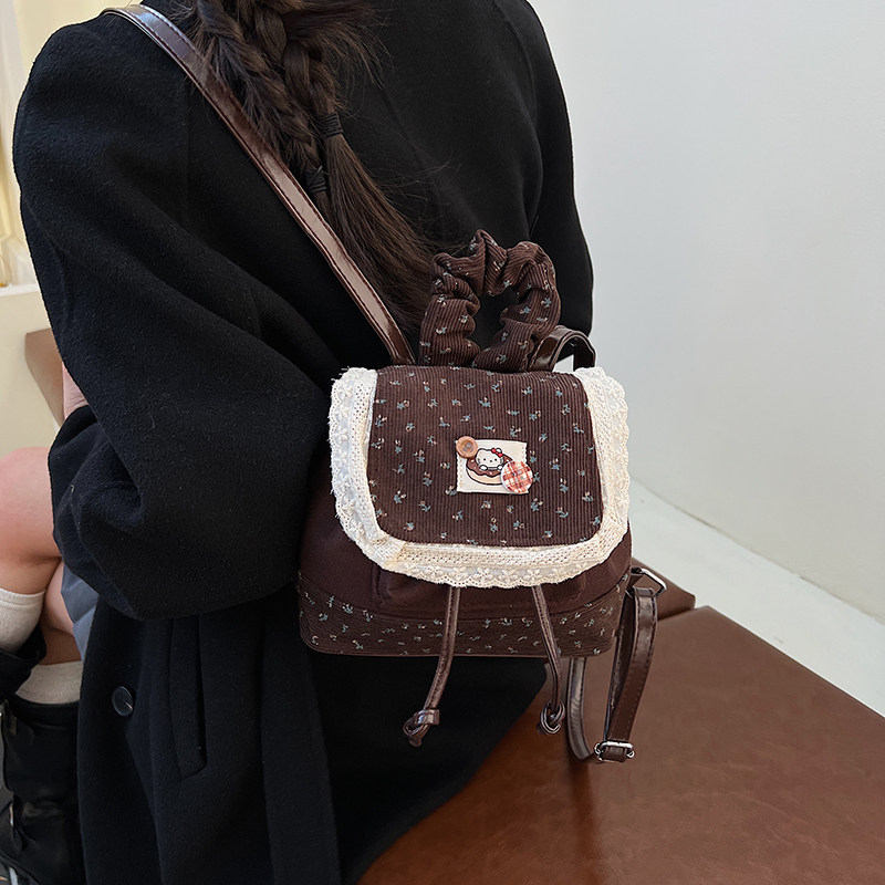 潮流百搭高颜值少女风迷你包包女2025秋冬新款洋气复古外出双肩包,淘宝优惠券,粉丝福利购,淘宝优惠卷