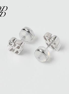 ODTD25春夏新款经典logo雕刻耳钉