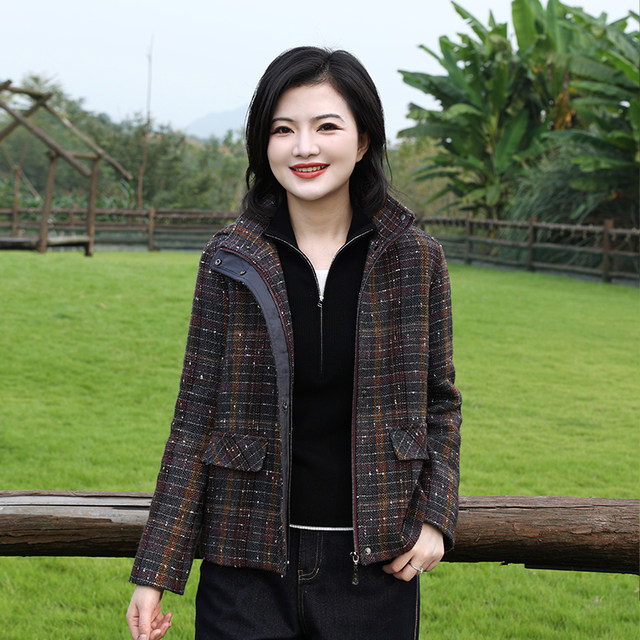 Women's long-sleeved short jacket with autumn and winter