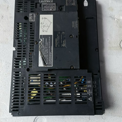 非标价触摸屏GT1575-VNBD，实图拍摄，功能正常，110议价 - 图2