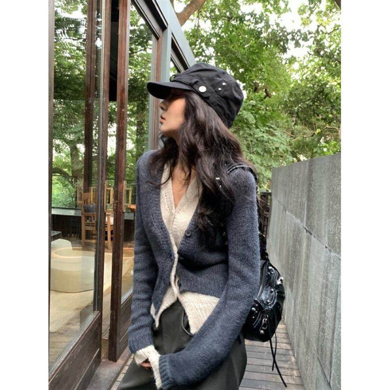 韩系撞色假两件针织开衫外套女秋季v领设计感设计感软糯亲肤毛衣,淘宝优惠券,粉丝福利购,淘宝优惠卷