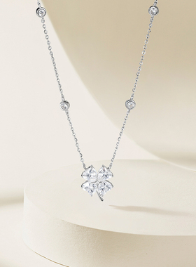 周六福四叶草项链女S925银链坠时尚轻奢小众送女友圣诞礼物