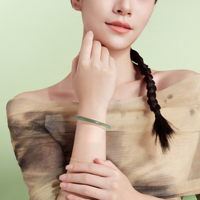 Saturday Fuguo green chalcedony bracelet round bar jingle bracelet new Chinese style national style 520 gift for mother
