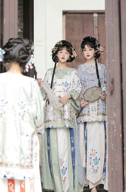 清汉坊原创清汉女服装改良晚清古董重工刺绣清代服饰2023新款秋季_虎窝淘