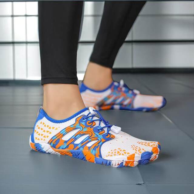 New 2025 indoor sports shoes for men and women, comprehensive training shoes, non-slip cushioning, soft bottom, skipping rope, fitness treadmill shoes